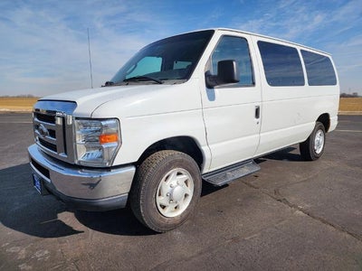 2014 Ford E-Series E-350 SD XL 3DR Passenger Van