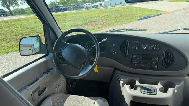 2000 Ford E Series XL SD