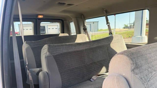 2000 Ford E Series XL SD