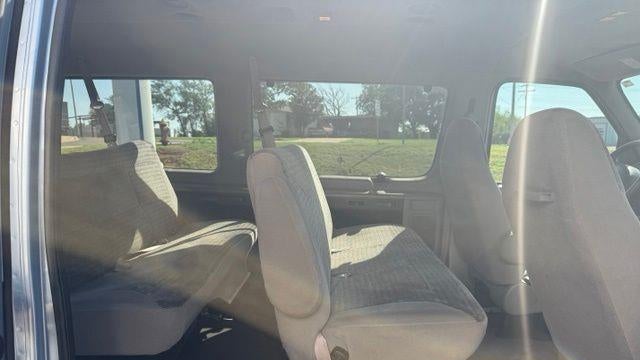 2000 Ford E Series XL SD