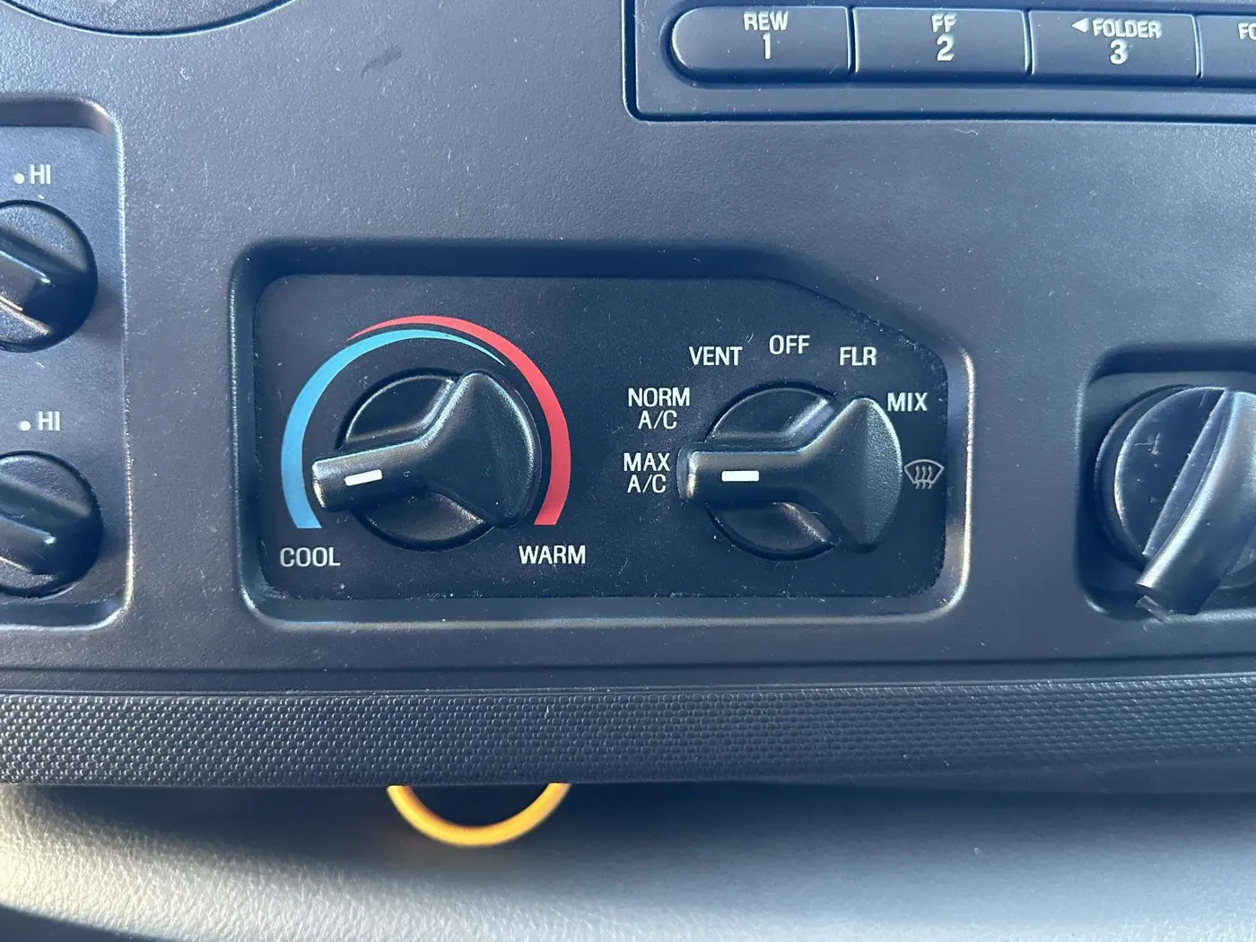 2014 Ford E-350 - $17,000