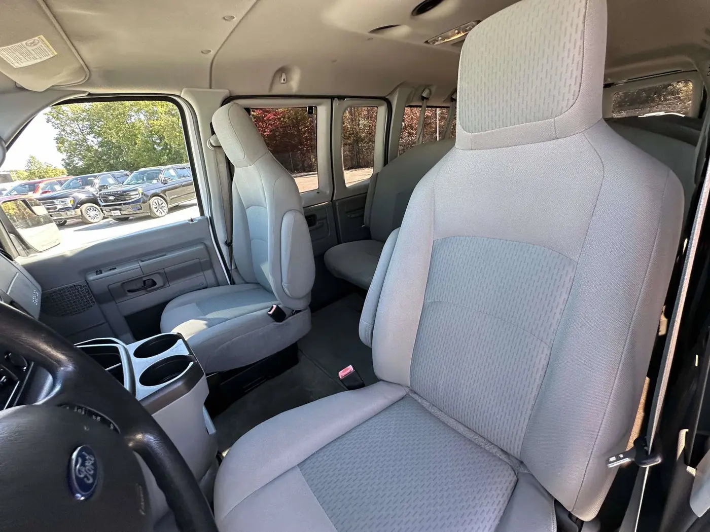 2014 Ford E-350 - $17,000