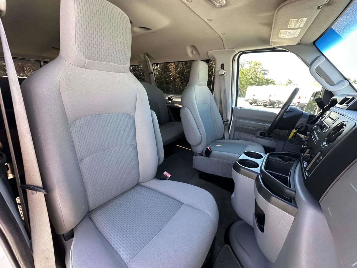 2014 Ford E-350 - $17,000