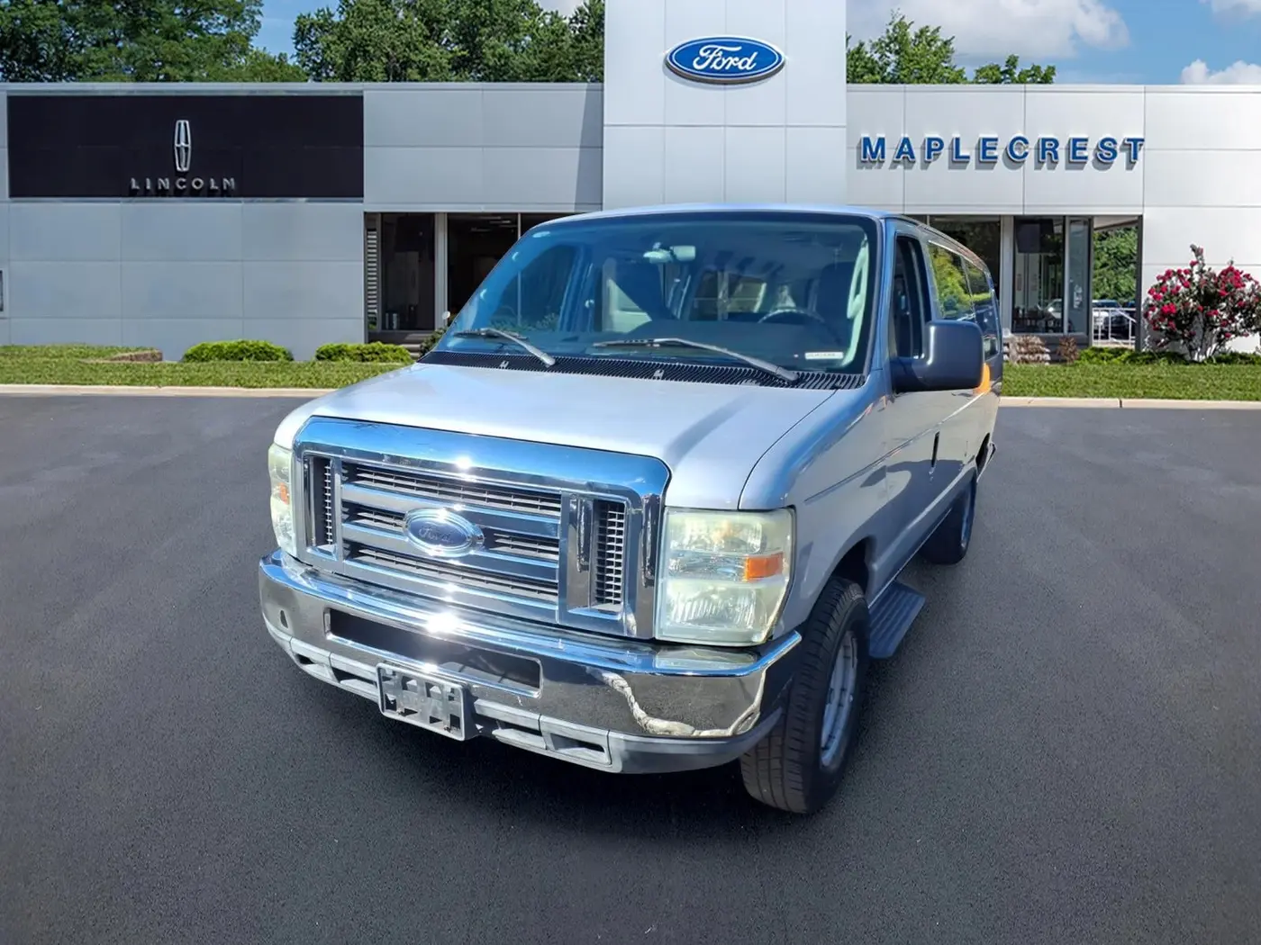 2010 Ford E-350 - $17,900