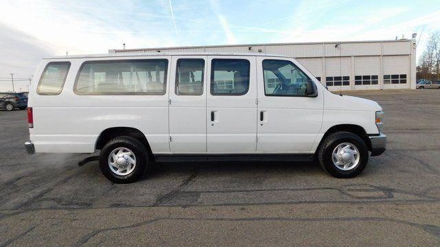 2012 Ford E-Series E-350 SD XL
