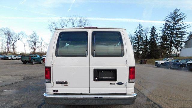 2012 Ford E-Series E-350 SD XL