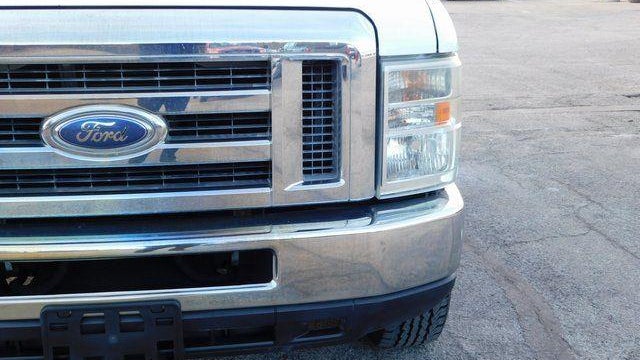 2012 Ford E-Series E-350 SD XL