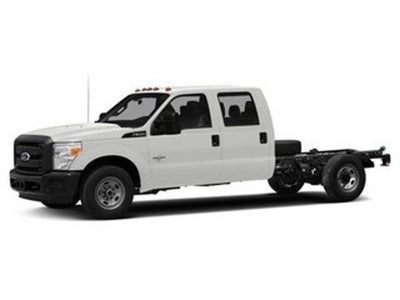 2014 Ford F-350 Super Duty 4X2 Lariat 4DR Crew Cab 176 In. WB SRW Chassis