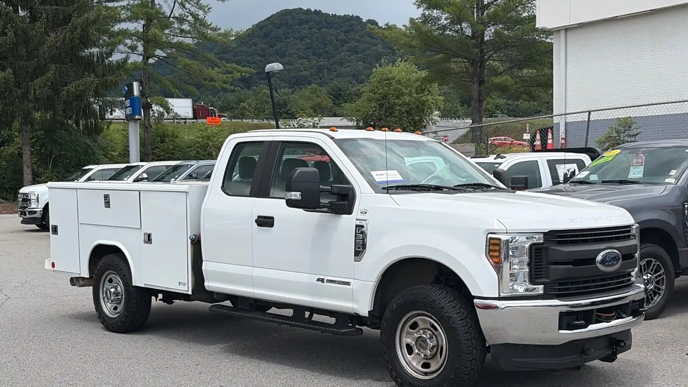 Preowned 2019 Ford F-350 Super Duty XLT for Sale