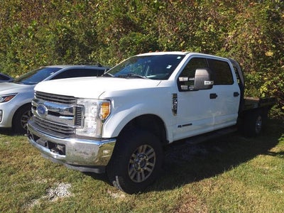 2017 Ford F-350 Super Duty 4X4 XL 4DR Crew Cab 8 FT. LB SRW Pickup