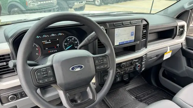 2024 Ford F-350 Super Duty XL