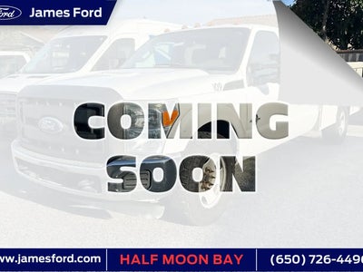 2012 Ford F-350 Super Duty 4X2 Lariat 4DR Crew Cab 176 In. WB SRW Chassis
