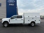 2025 F-350 Super Duty Thumbnail 2