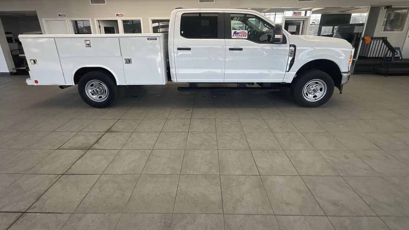 2023 Ford F-350 Super Duty Lariat