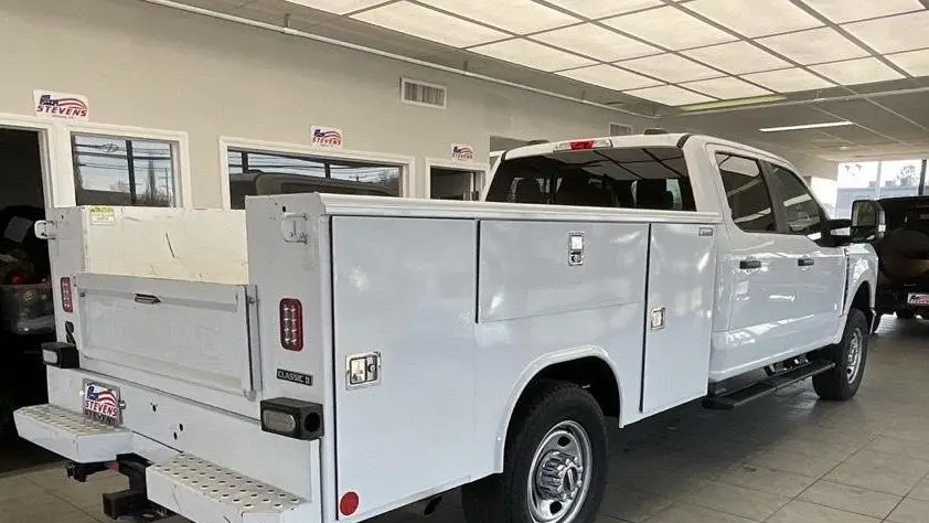 2023 Ford F-350 Super Duty Lariat