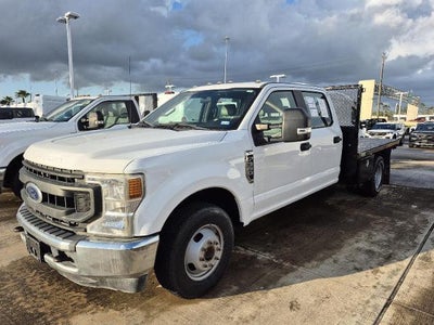 2020 Ford F-350 Super Duty 4X2 Lariat 4DR Crew Cab 179 In. WB DRW Chassis