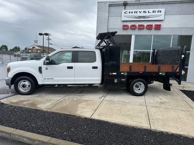 2019 Ford F-350 Super Duty 4X2 XLT 4DR Crew Cab 179 In. WB DRW Chassis