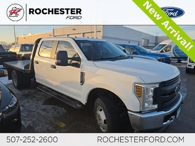 2019 Ford F-350 Super Duty 4X4 XLT 4DR Crew Cab 179 In. WB DRW Chassis