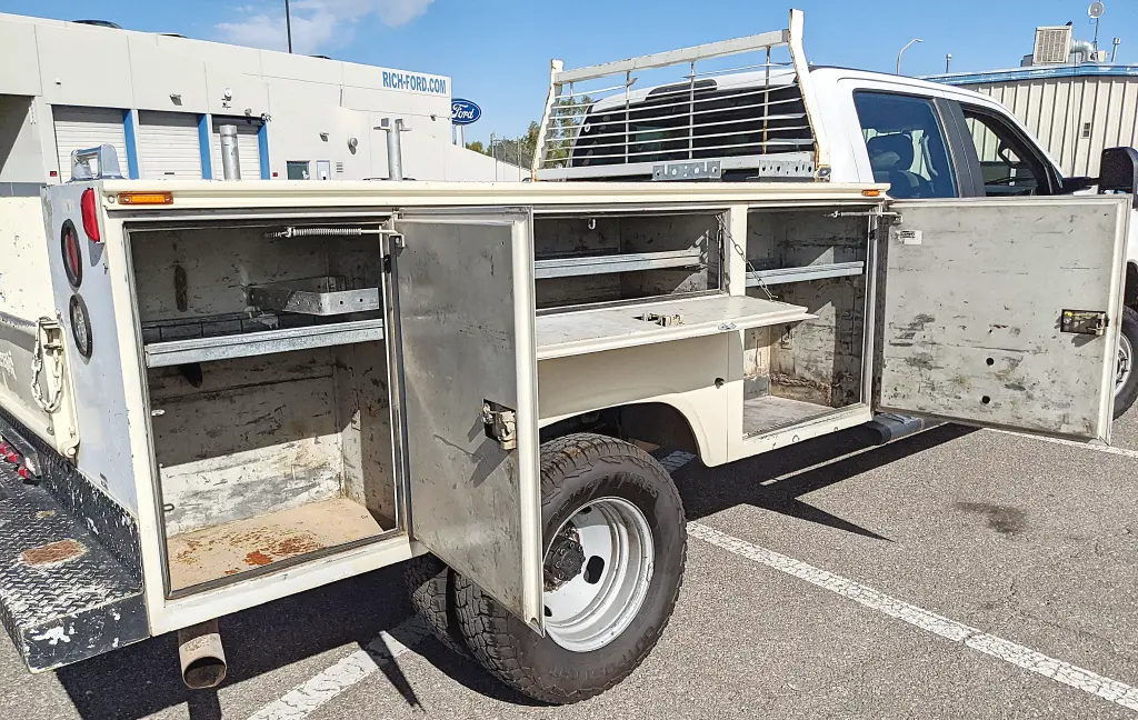 2018 Ford F-350 - $18,932
