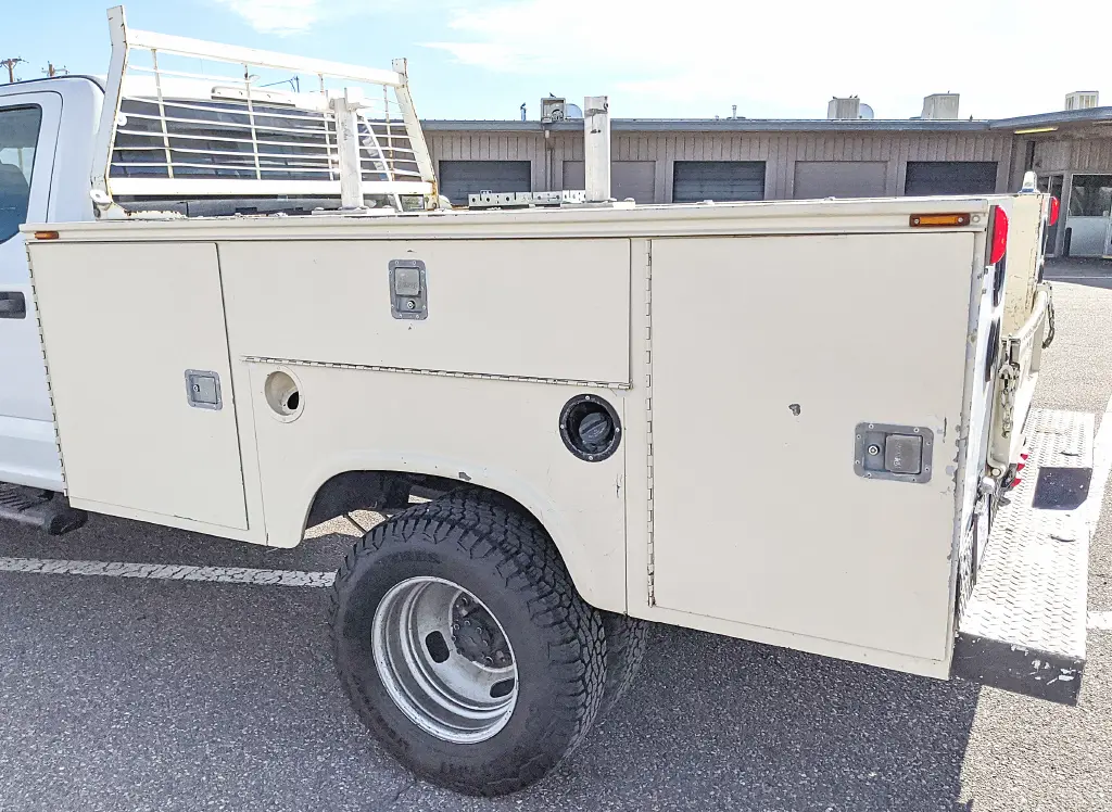 2018 Ford F-350 - $18,932