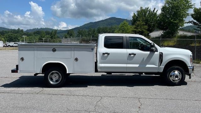 2025 Ford F-350 Super Duty Lariat