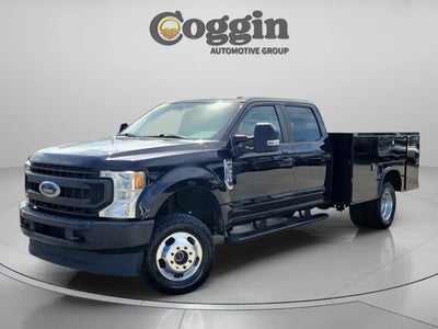 2022 Ford F-350 Super Duty 4X4 Lariat 4DR Crew Cab 179 In. WB DRW Chassis