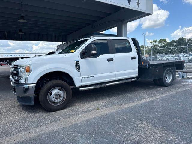2020 Ford F-350 Super Duty Lariat — photo 1 of 9