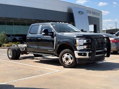 2023 Ford F-350 Super Duty 4X4 Lariat 4DR Crew Cab 179 In. WB DRW Chassis