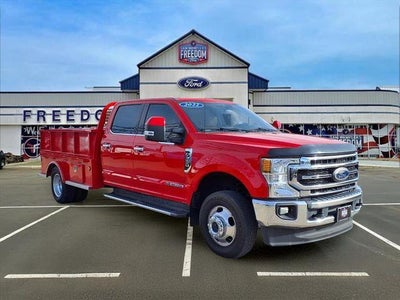 2022 Ford F-350 Super Duty 4X4 Lariat 4DR Crew Cab 179 In. WB DRW Chassis