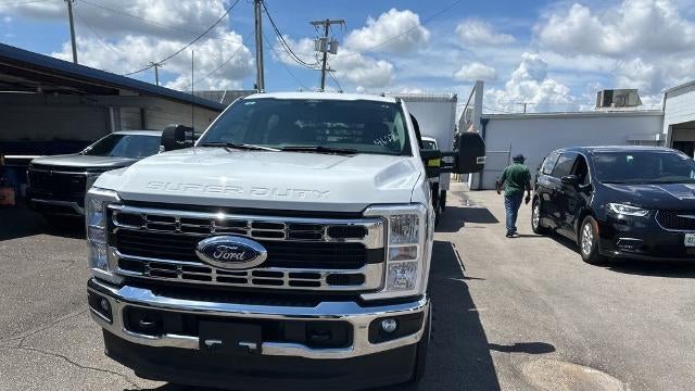 2025 Ford F-350 Super Duty Lariat