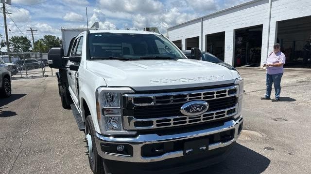 2025 Ford F-350 Super Duty Lariat