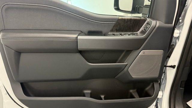 2025 Ford F-350 Super Duty Lariat