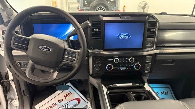2025 Ford F-350 Super Duty Lariat