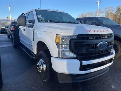 2022 Ford F-350 Super Duty 4X4 Lariat 4DR Crew Cab 179 In. WB DRW Chassis