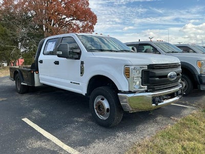 2018 Ford F-350 Super Duty 4X4 Lariat 4DR Crew Cab 179 In. WB DRW Chassis