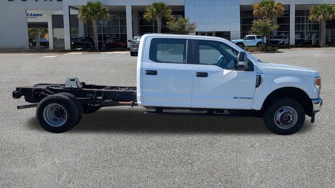 2022 Ford F-350 Super Duty Lariat