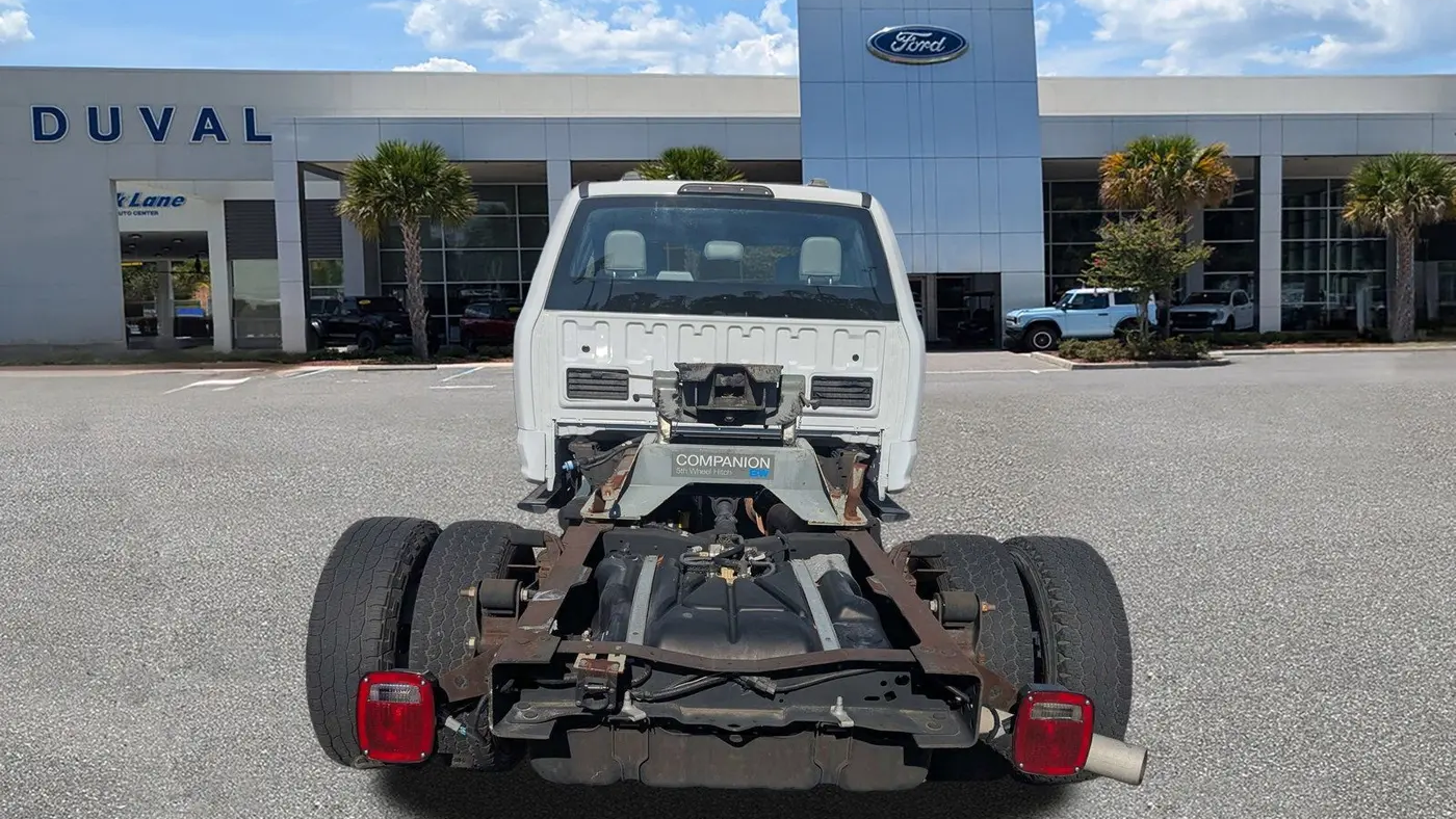 2022 Ford F-350 Super Duty Lariat