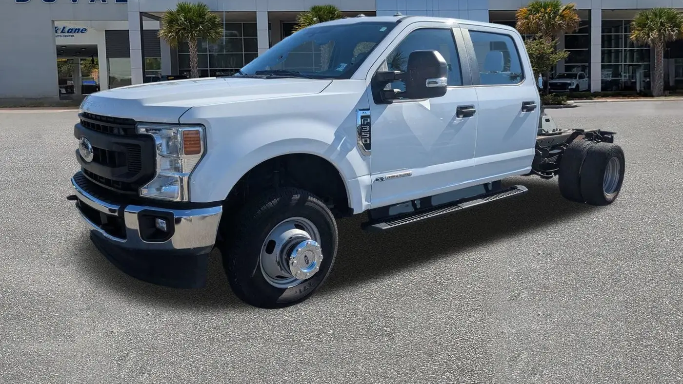 2022 Ford F-350 Super Duty Lariat