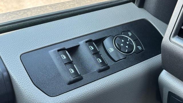 2022 Ford F-350 Super Duty XL