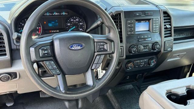 2022 Ford F-350 Super Duty XL