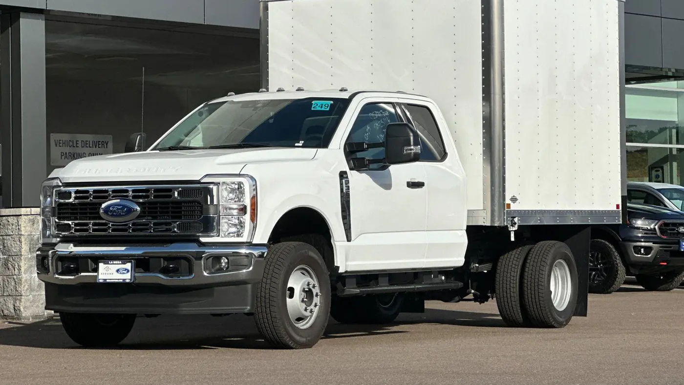 2024 Ford F-350 Super Duty Lariat