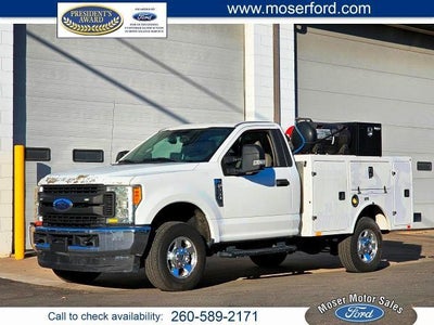 2017 Ford F-250 Super Duty 4X4 XL 2DR Regular Cab 8 FT. LB Pickup