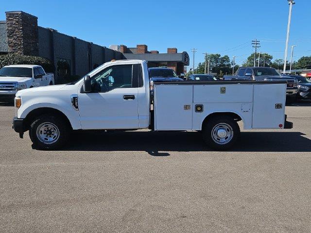 2017 Ford F-350 - $21,929