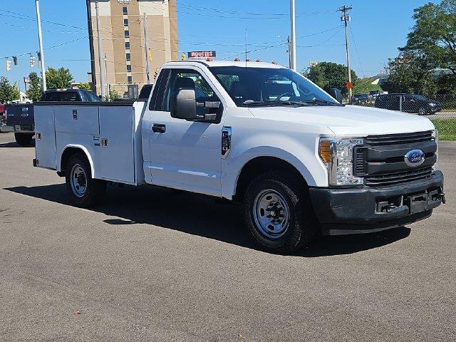 2017 Ford F-350 - $21,929