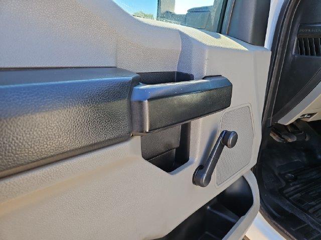 2017 Ford F-350 - $21,929