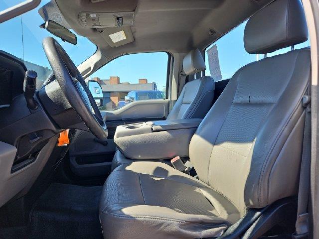 2017 Ford F-350 - $21,929