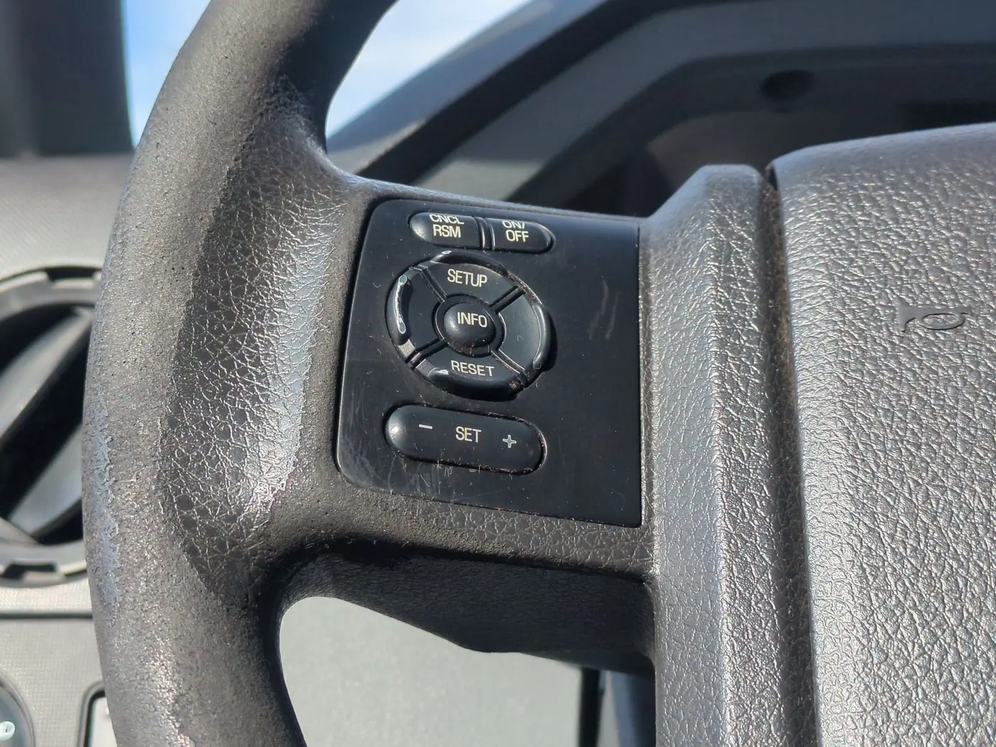 2014 Ford F-350 - $18,665
