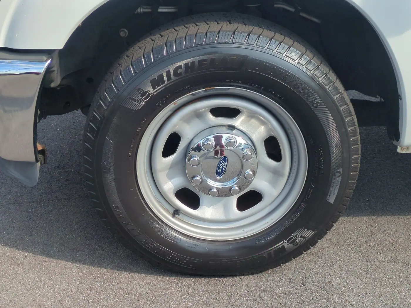 2014 Ford F-350 - $18,665