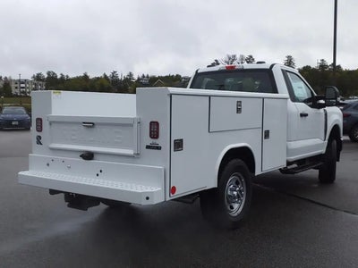 2024 Ford F-350 Super Duty 4X4 XL 2DR Regular Cab 145 In. WB SRW Chassis