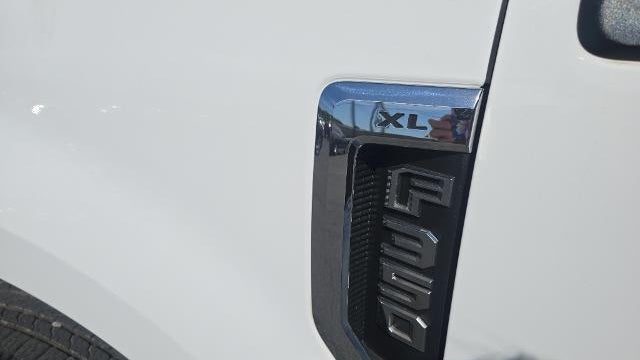 2017 Ford F-350 Super Duty XLT